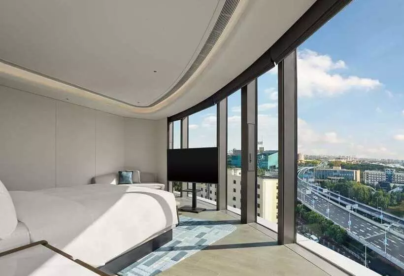 سوئیت با تخت بزرگ, Hilton Garden Inn Dubai, Mall Avenue