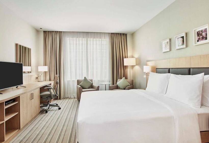 Suite Łóżko King Size, Hilton Garden Inn Dubai, Mall Avenue