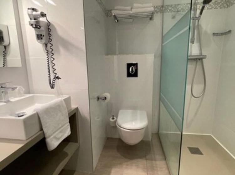 标准间带露台, Hôtel L Escale Coté Port