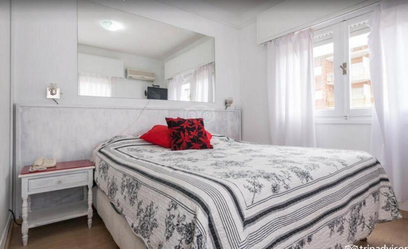 高级大房间, Playa Brava