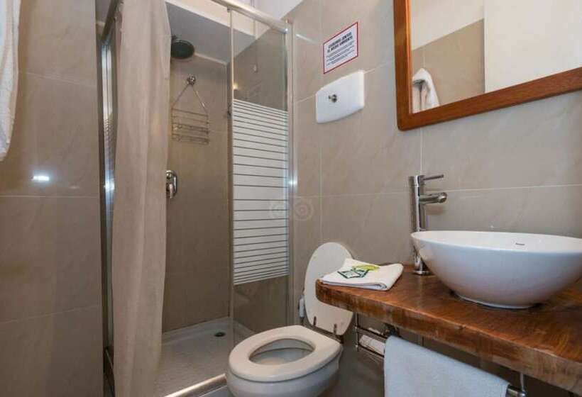 高级大房间, Playa Brava