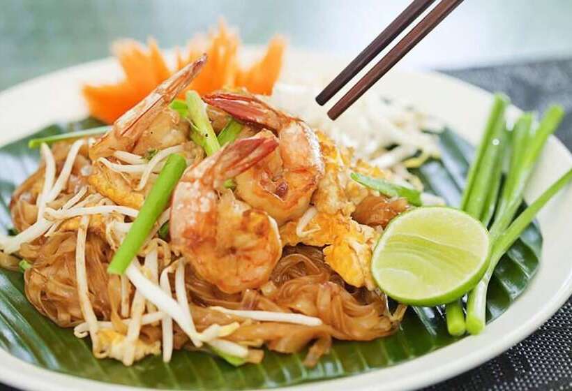 اتاق لوکس, River And Villa