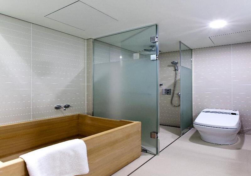 Quarto Triplo Deluxe, Sotetsu Hotels The Splaisir Seoul Myeongdong