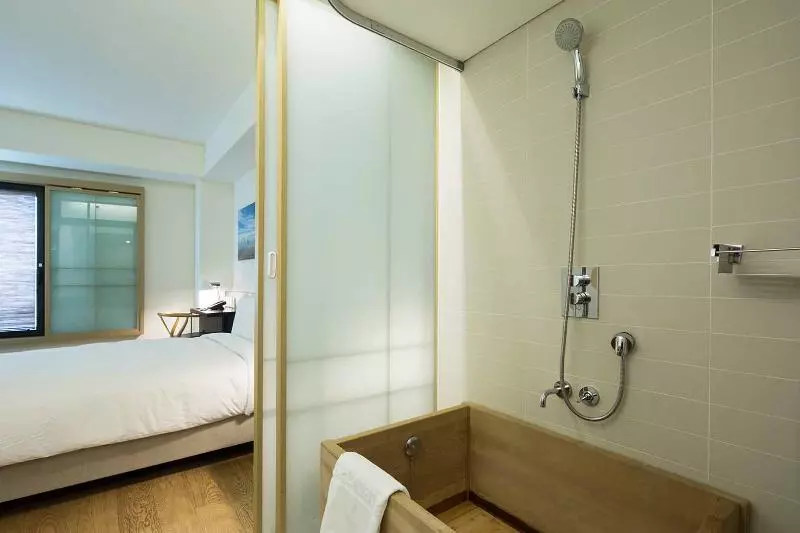 デラックストリプルルーム, Sotetsu Hotels The Splaisir Seoul Myeongdong