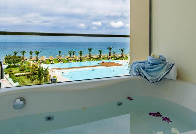 Номер Deluxe Вид на Море, The Ixian Grand & All Suites  Adults Only