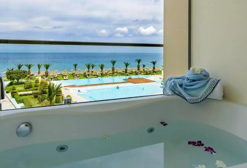 オーシャンビューデラックスルーム, The Ixian Grand & All Suites - Adults Only