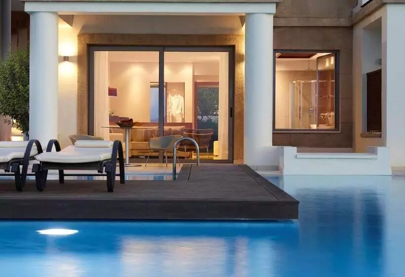 オーシャンビュースイート, The Ixian Grand & All Suites - Adults Only