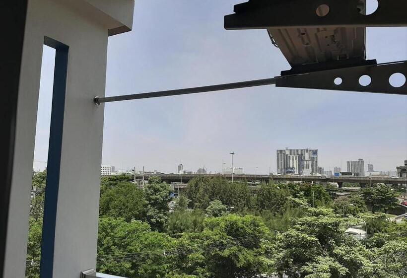 غرفة كلاسيكية رباعية, Vanlisut Hotel Ngamwongwan