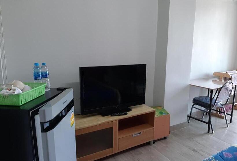 غرفة كلاسيكية رباعية, Vanlisut Hotel Ngamwongwan