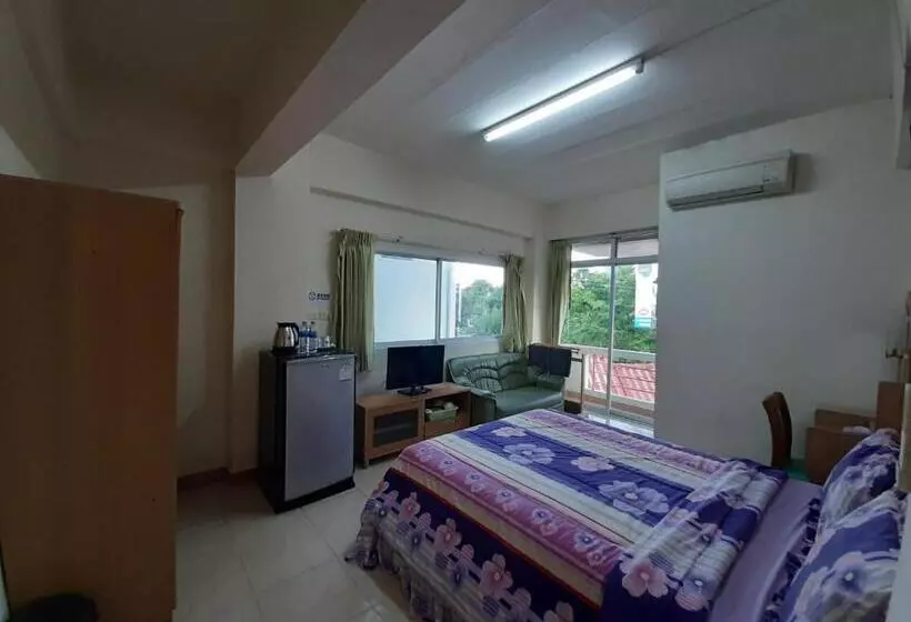 اتاق اکونومی یک تخته, Vanlisut Hotel Ngamwongwan