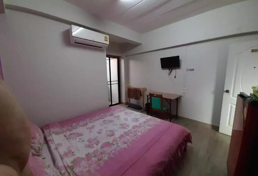 اتاق اکونومی یک تخته, Vanlisut Hotel Ngamwongwan