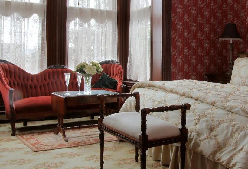 스탠다드 룸 킹사이즈 침대, Victorian Inn