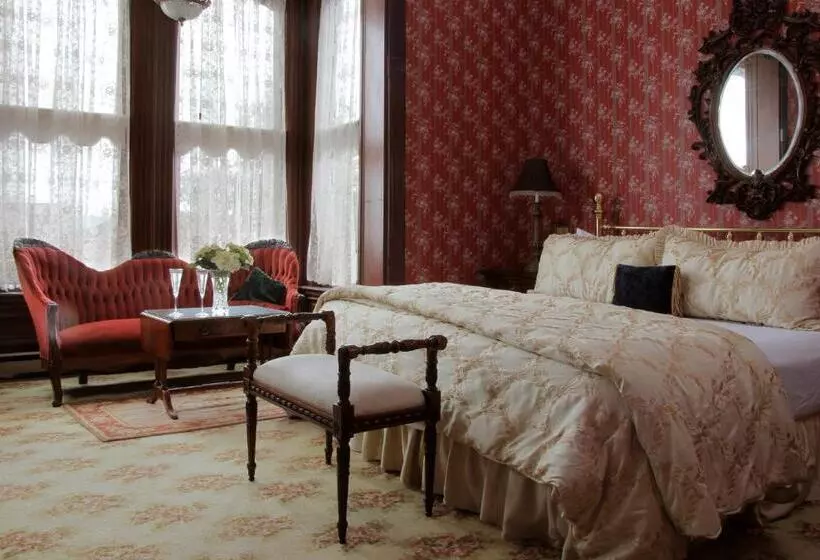 キングサイズベッドのスタンダードルーム, Victorian Inn