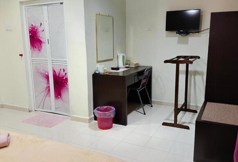 غرفة عائلية, Huda Inn