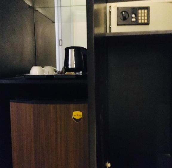 اتاق سوپریور با تخت بزرگ, Summerset Continental Hotel Maitama By T E L E Hospitality