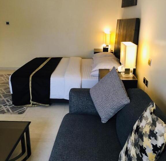 اتاق لوکس با تخت بزرگ, Summerset Continental Hotel Maitama By T E L E Hospitality