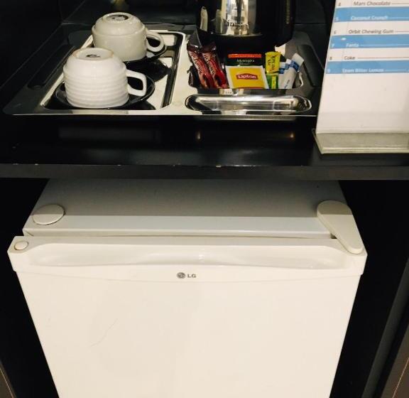 اتاق لوکس با تخت بزرگ, Summerset Continental Hotel Maitama By T E L E Hospitality