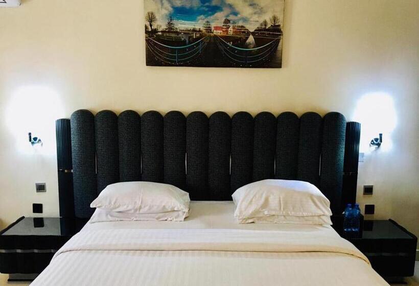 سوییت, Summerset Continental Hotel Maitama By T E L E Hospitality