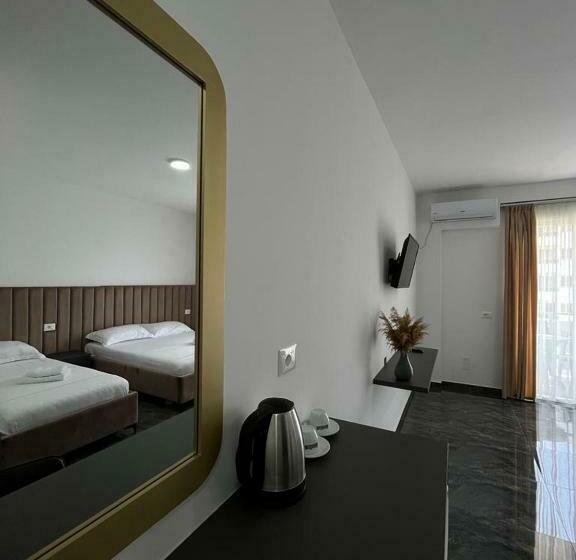 סוויטת ג'וניור עם טרסה, Leodori 3 Suites