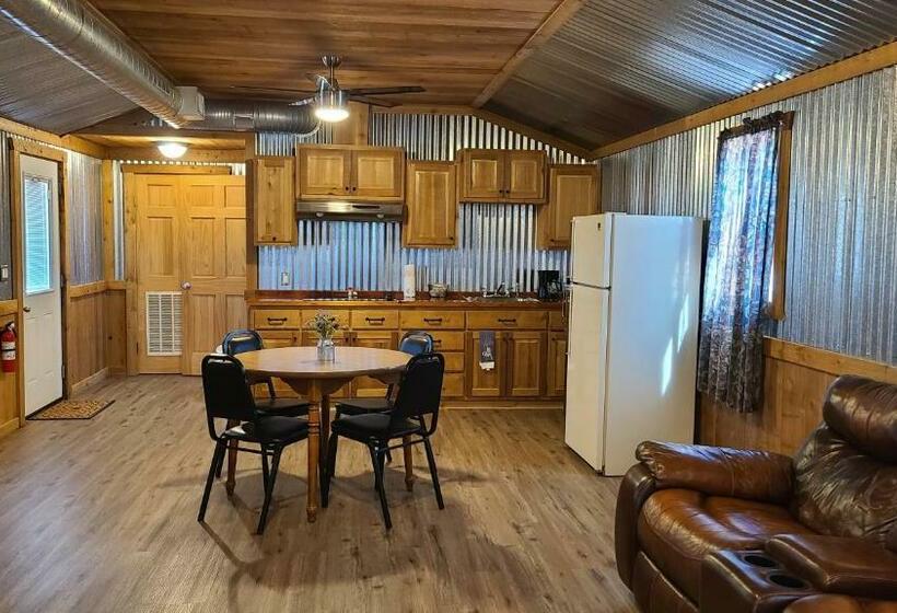 إستوديو قياسى, Willow Beach Rv Park & Marina