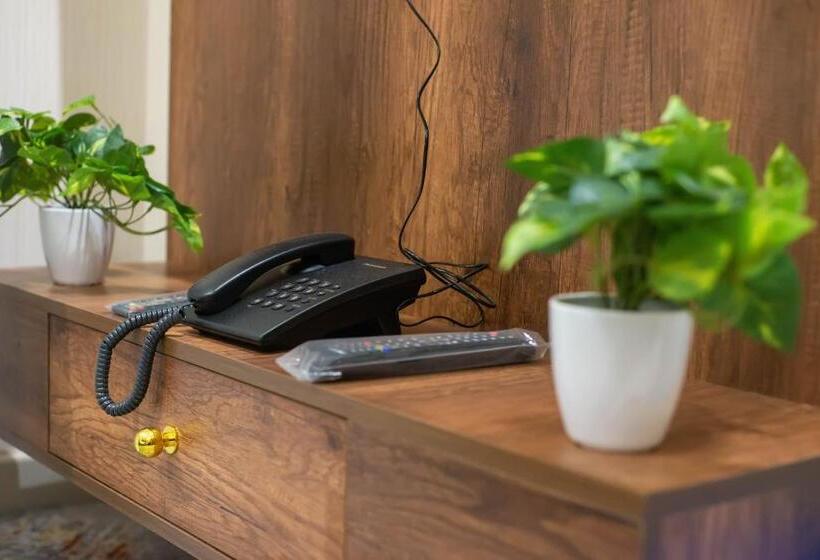 דירת חדר, انباك للشقق المخدومه