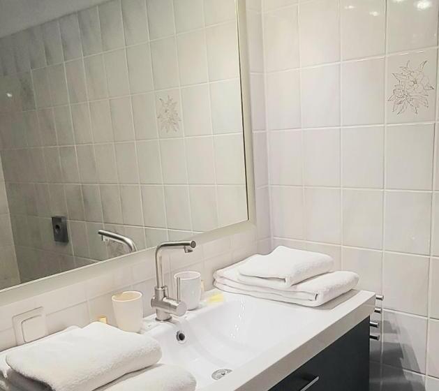 标准间, Alte Post