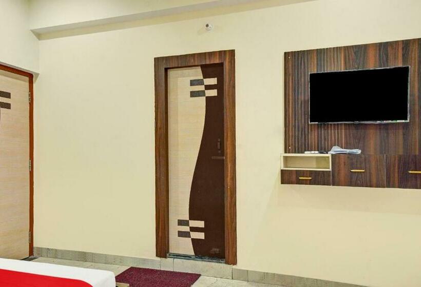 Трехместный Номер Классика, Oyo Flagship 81158  Rukmini Inn Banquets