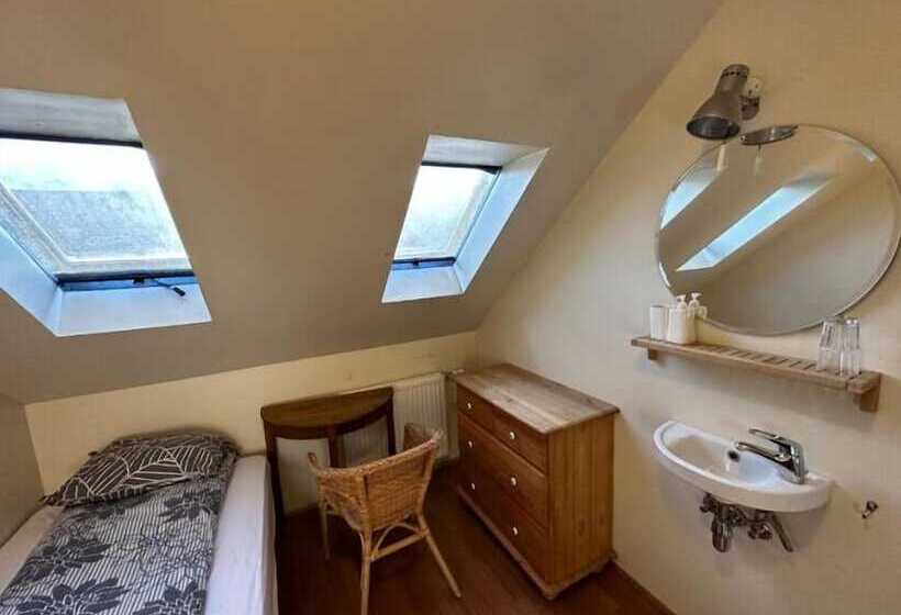 اتاق استاندارد یک نفره, Taergesen Guesthouse