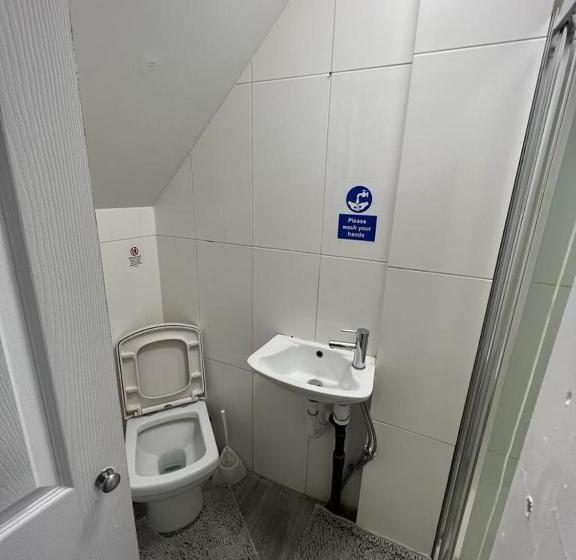 침실 1개 주택, Woodgreen House