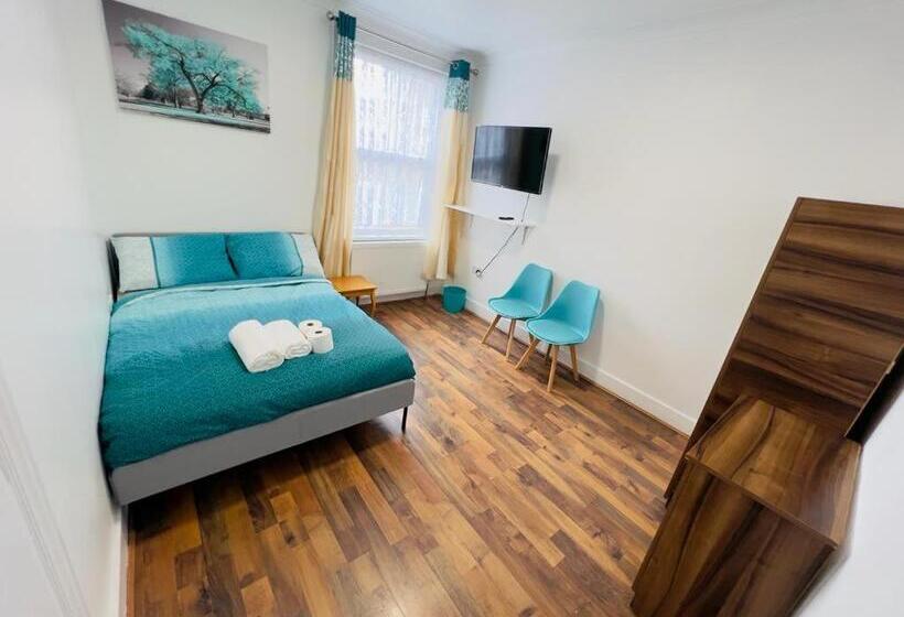 침실 1개 주택, Woodgreen House