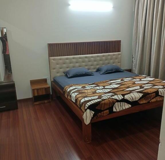 Deluxe-huone King-vuode, Royal Suites   3 Bhk   Neo