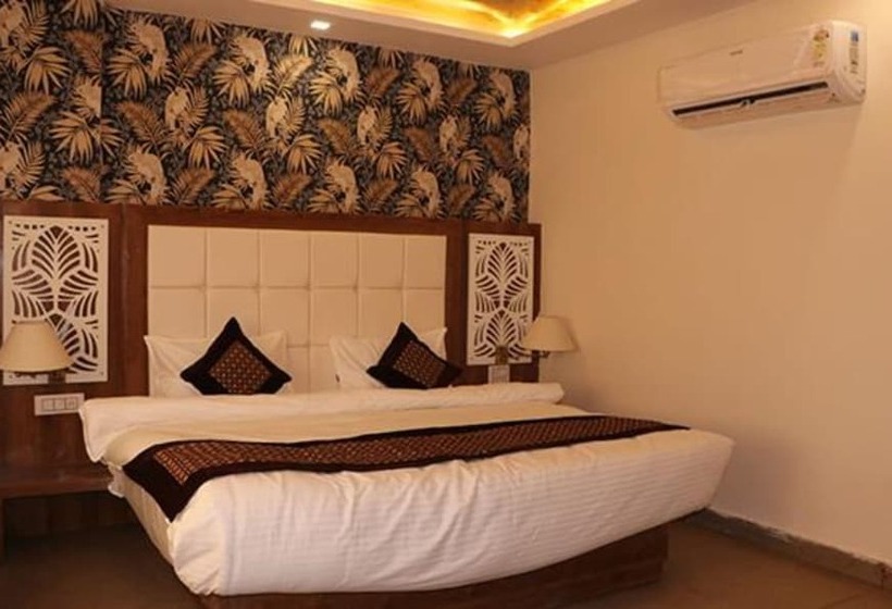 Номер Deluxe, Treebo Haveli Resort Roots, Bhupatwala Haridwar