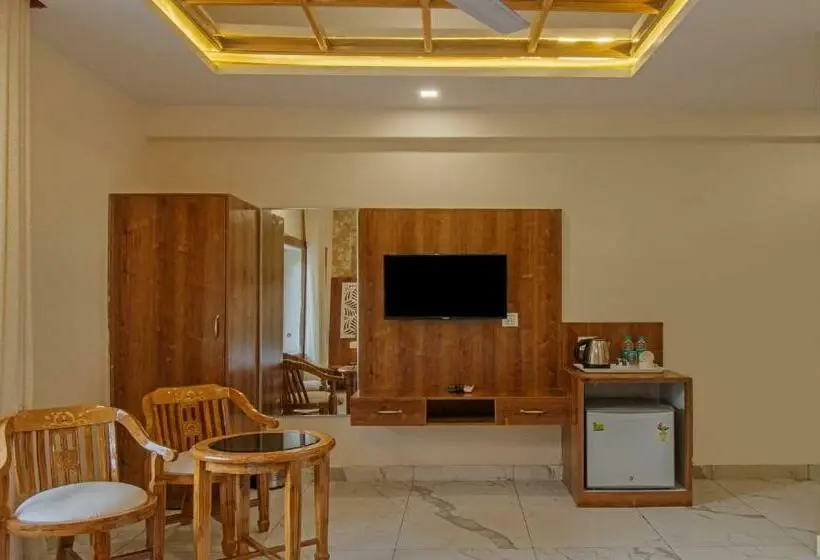 エコノミールーム, Treebo Haveli Resort Roots, Bhupatwala Haridwar