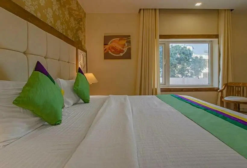 エコノミールーム, Treebo Haveli Resort Roots, Bhupatwala Haridwar