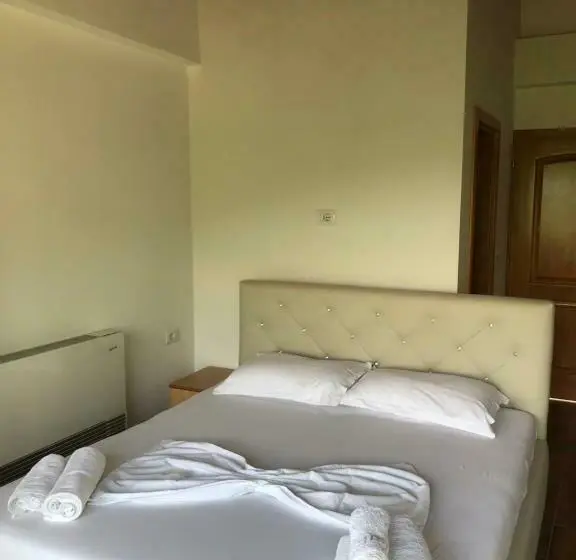 Standard-huone, Bujtina Vrenezi