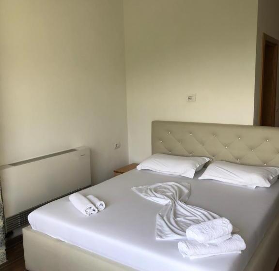 חדר סטנדרט, Bujtina Vrenezi