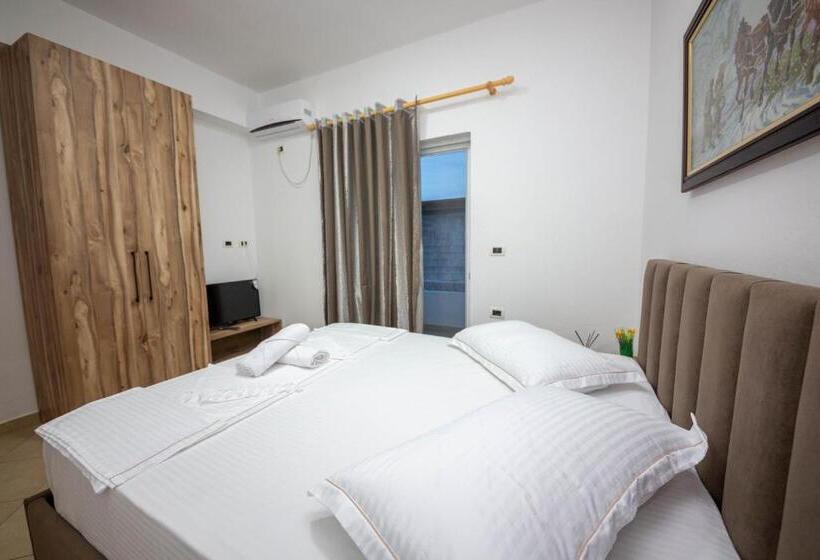 Family Room, Vila Era Ksamil