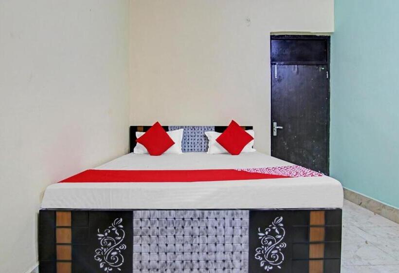 Трехместный Номер Классика, Oyo Flagship 80796 Bansi  Party Hall