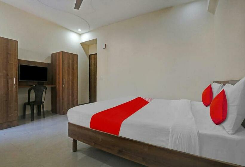 Quarto Triplo Clássico, Oyo Flagship 81115 Backpackers Nest