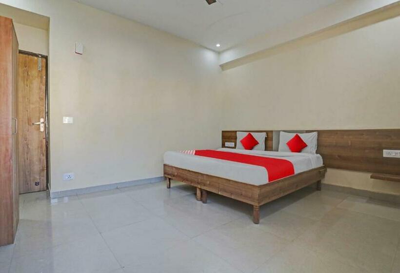 Quarto Triplo Clássico, Oyo Flagship 81115 Backpackers Nest