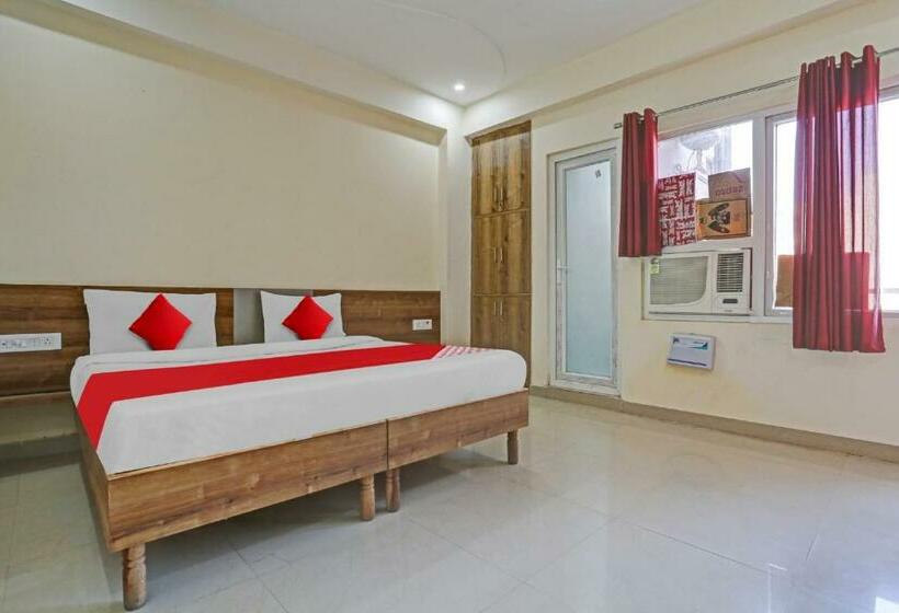 Quarto Triplo Clássico, Oyo Flagship 81115 Backpackers Nest