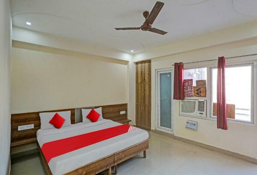 Quarto Triplo Clássico, Oyo Flagship 81115 Backpackers Nest