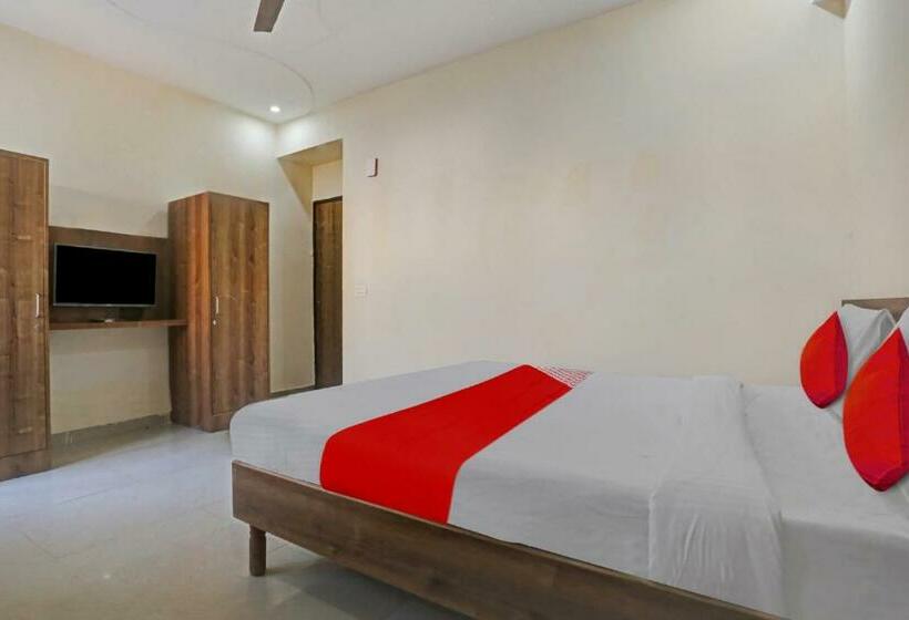 Quarto Triplo Clássico, Oyo Flagship 81115 Backpackers Nest