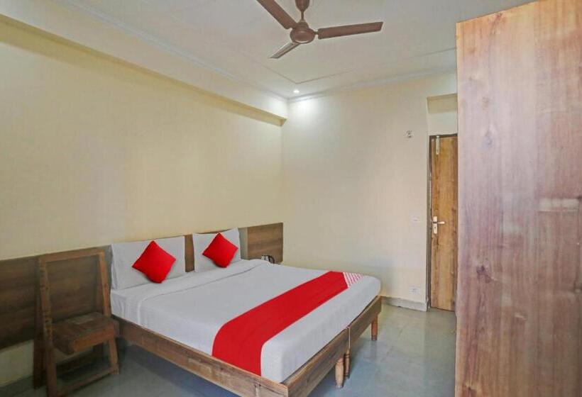 Quarto Triplo Clássico, Oyo Flagship 81115 Backpackers Nest