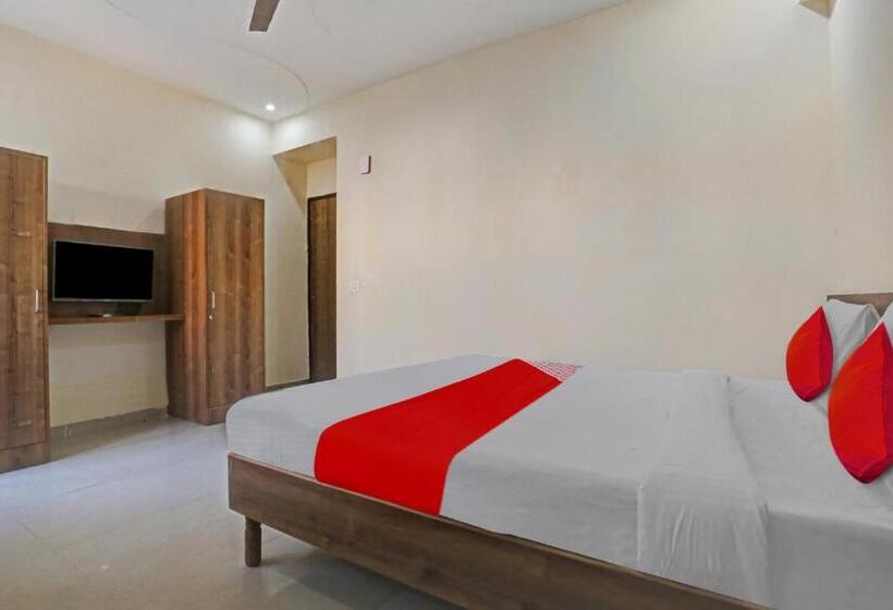 Quarto Triplo Clássico, Oyo Flagship 81115 Backpackers Nest