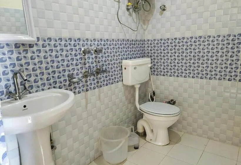 Standard Neljän Hengen Huone, Rnb Mcleodganj
