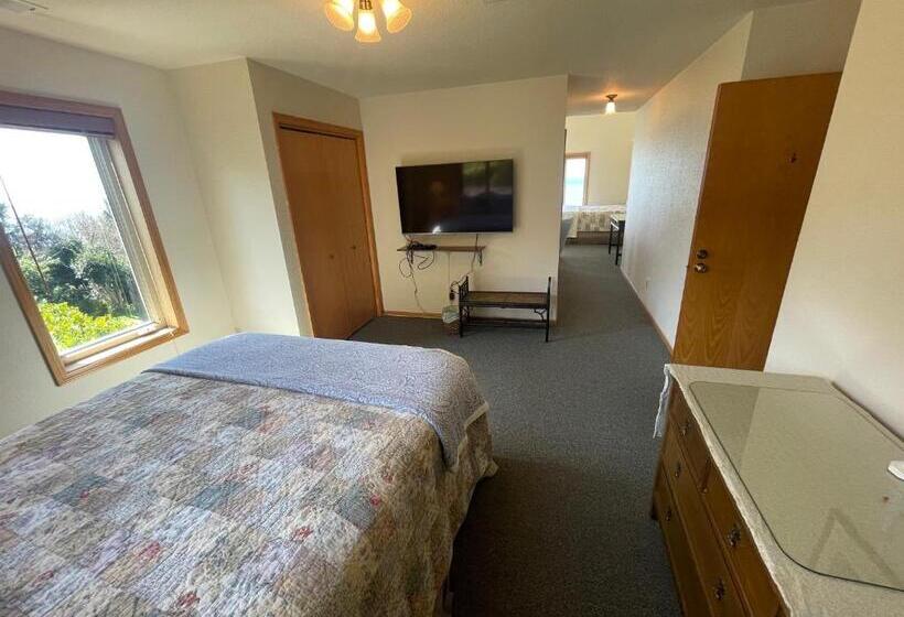Люкс Deluxe Вид на Море, Turtle Rocks Oceanfront Inn