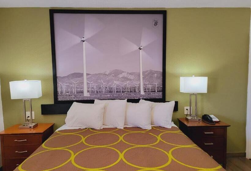 Люкс Кровать Кинг, Super 8 By Wyndham El Centro North