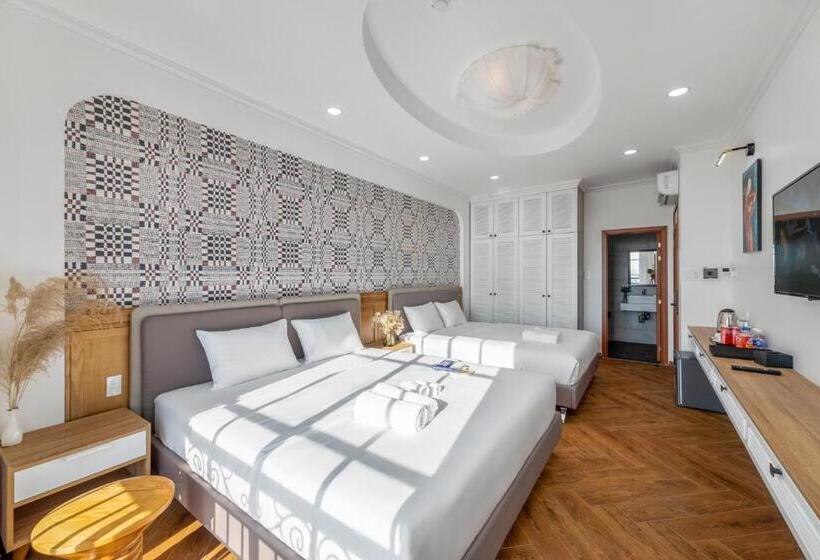 اتاق خانوادگی با چشم‌انداز دریا, Kl Hotel Phu Quoc