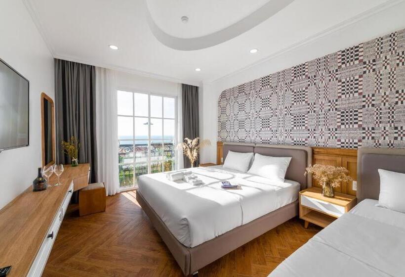 اتاق خانوادگی با چشم‌انداز دریا, Kl Hotel Phu Quoc